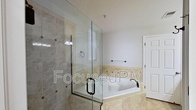 Photo - 1747 N Pearl St Unit 102