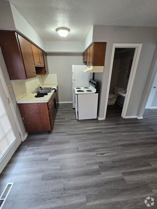 Building Photo - 3674-3680 SOUTH MCCARLEY DRIVE Unit 3680 S Mccarley Dr Rental