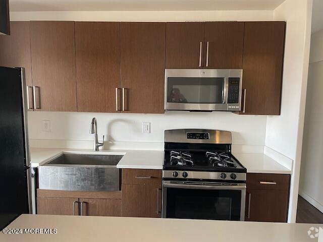Building Photo - 10 Ocean Blvd Unit 2C Rental