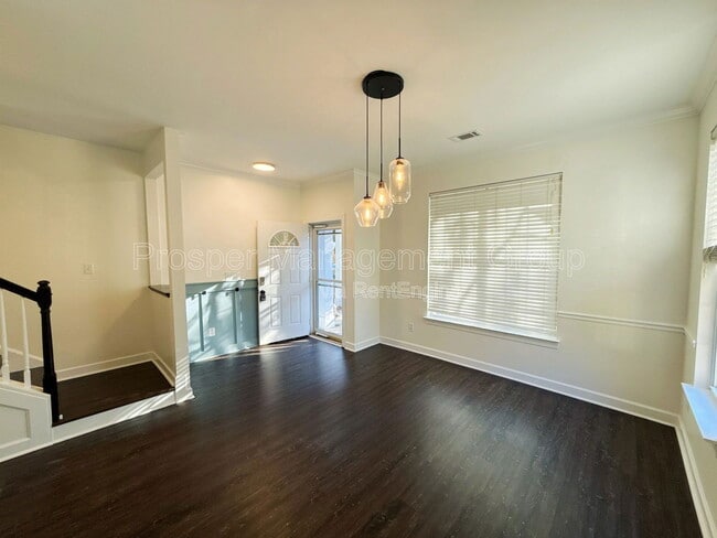 Photo - 2843 Sweetleaf Ln