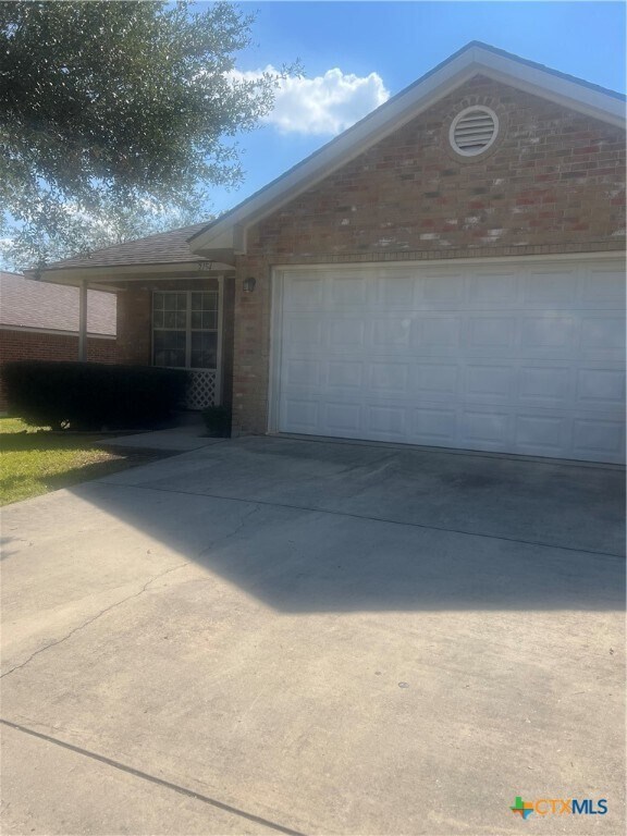 Building Photo - 2158 Keystone Dr Rental