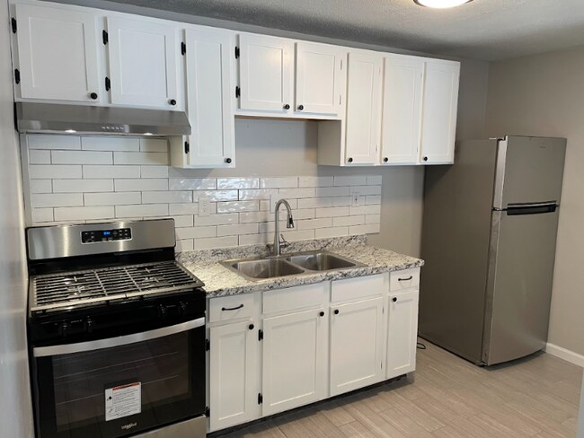 Photo - 333 N Hamilton St Unit 101