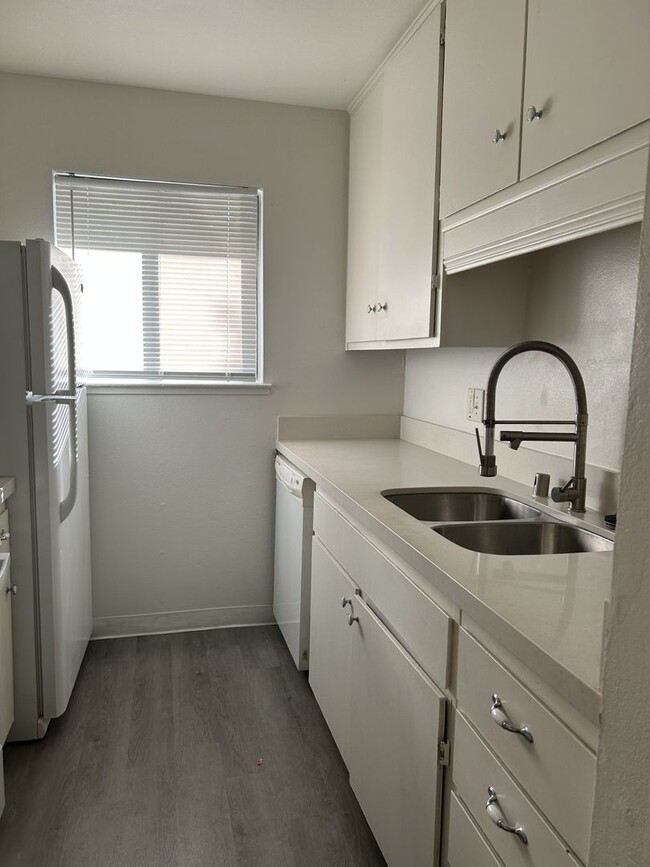 Photo - 4711 Hayford Way Unit 4