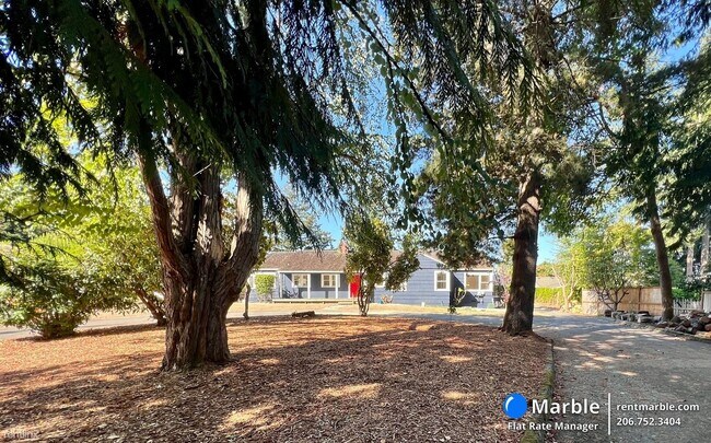 Photo - 4 br, 2 bath House - 16021 21st Ave SW