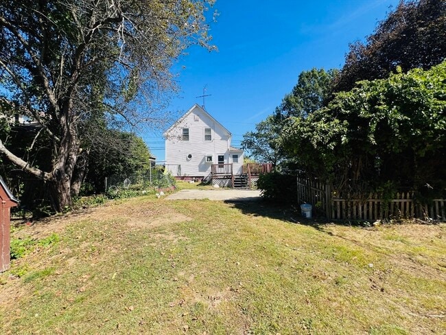 Photo - 524 Merrimack St