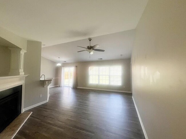 Photo - 113 Garfield Ln