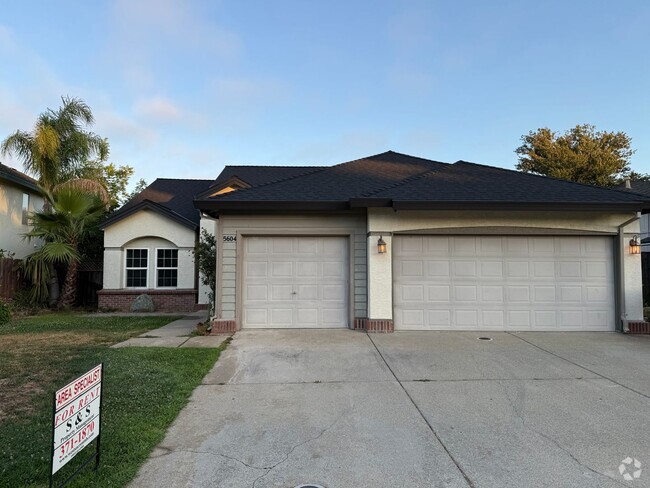 Building Photo - 5604 Adobe Rd Rental