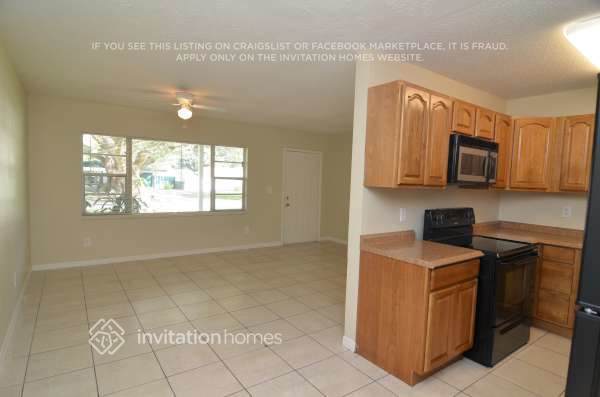 Photo - 912 Skyview Dr