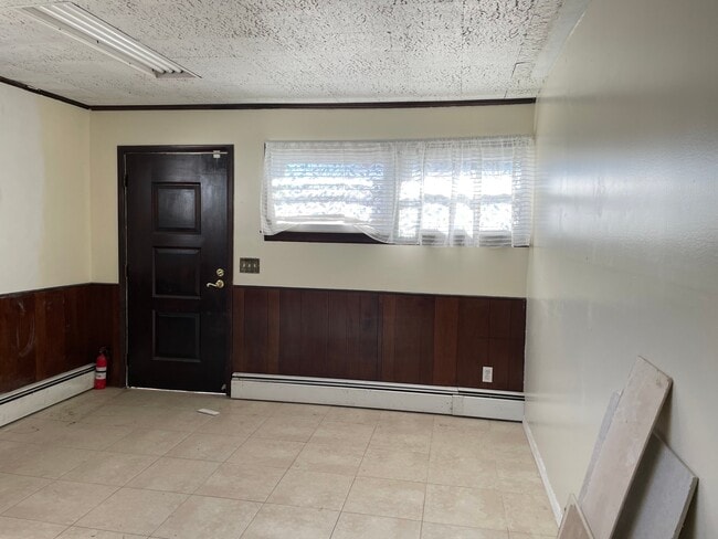 Photo - 319 E 1st Ave