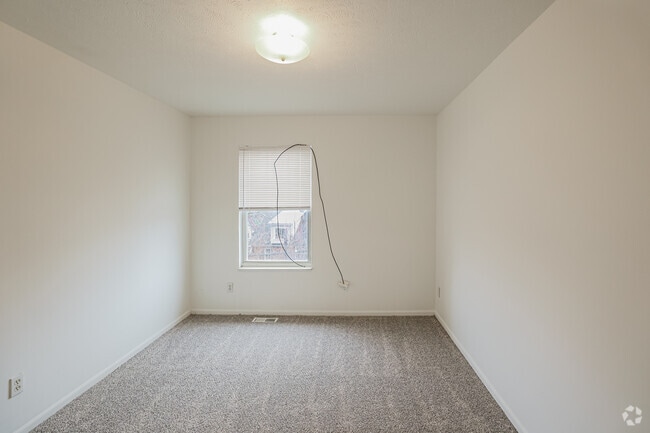3BR, 1.5BA - 1100SF - Bedroom 1