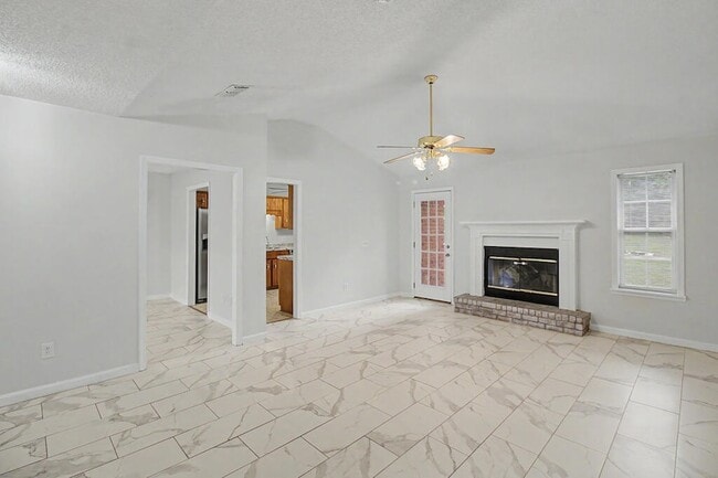 340 McCumber Dr