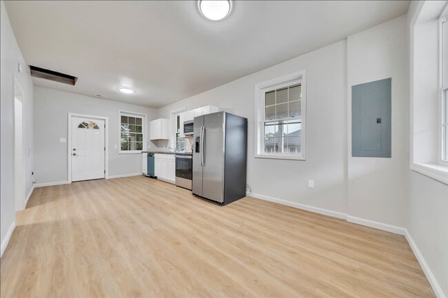 Photo - Updated 2 bedroom 1 bath with all new appl...