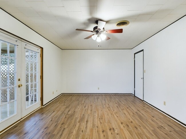 Photo - 74 NW Hills Dr Unidad 15