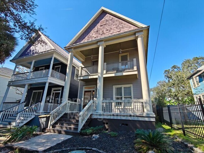 Photo - 1250 N Liberty St