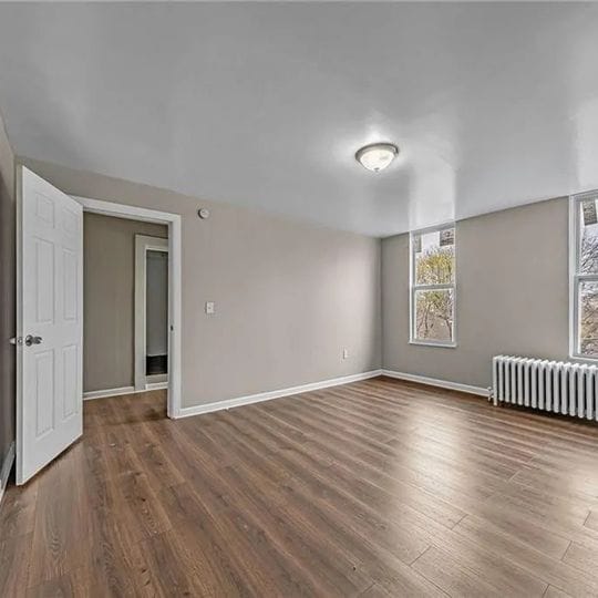 Photo - 522 Freeland St