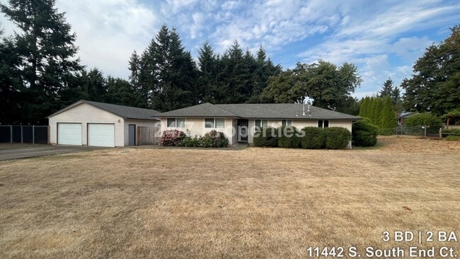 Building Photo - 3 BD | 2 BA Single-Level Home on Sprawling...
