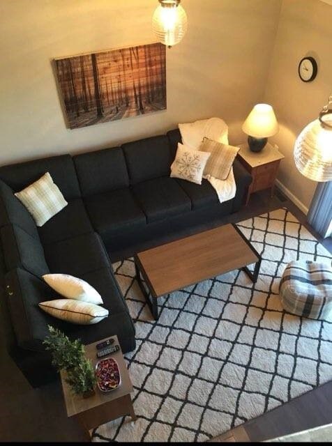 Photo - 1983 Alpha Cir