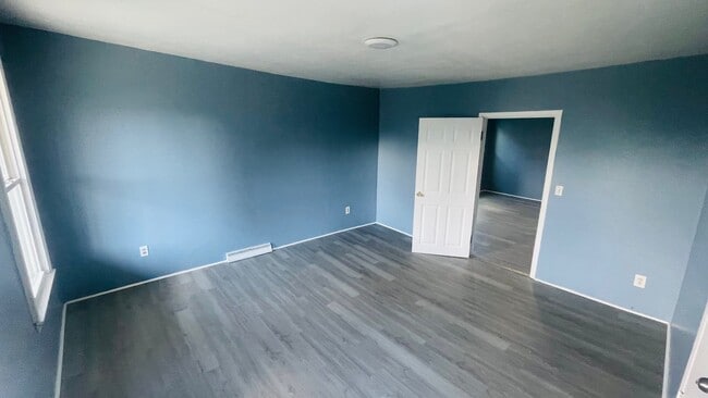 Photo - 1415 Seymour Ave