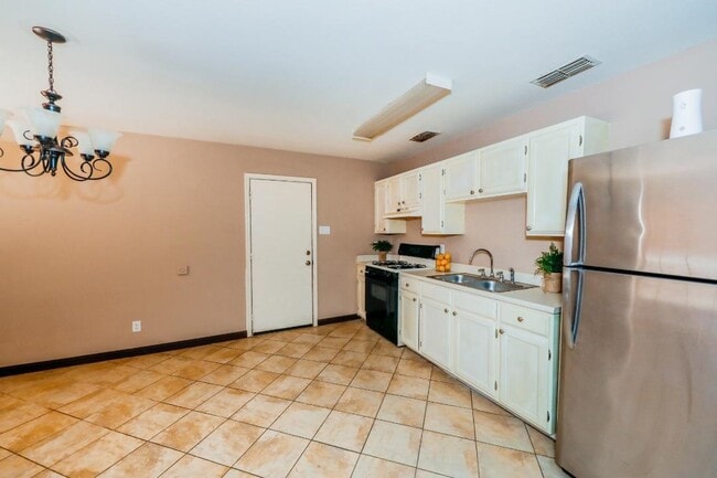 Photo - 11811 Fawn Dr