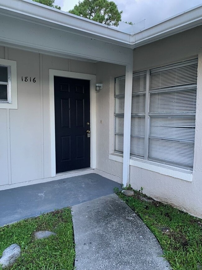 Photo - 1816 Bonneville Dr