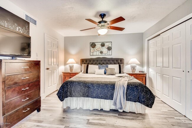 Photo - 9550 N 94th Pl Unit 219