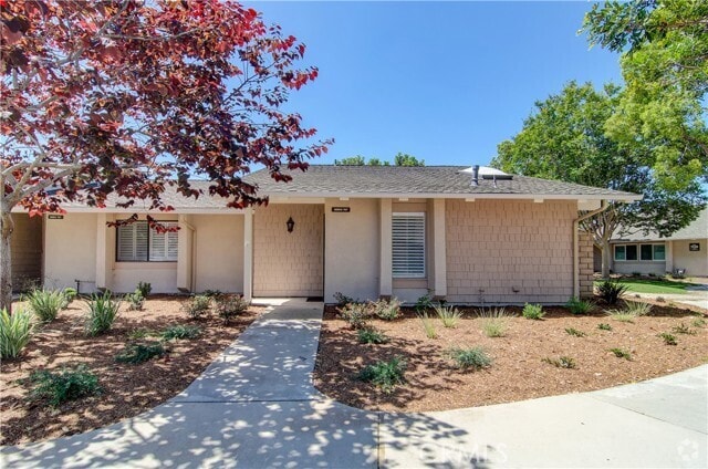 Building Photo - 8566 Fallbrook Cir Unit 707D Rental
