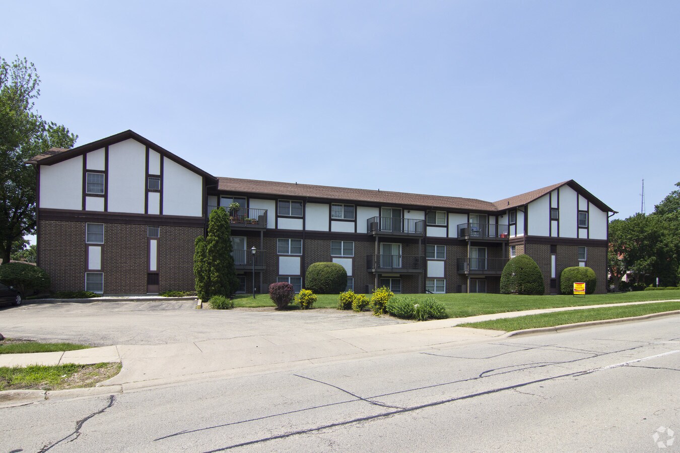 Photo - Ellwood View Apartments