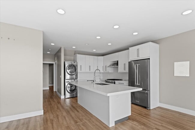 Photo - 6955 Trolleyway Unidad A