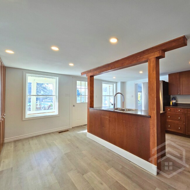 Photo - 3-Bedroom House available in Otterville!!