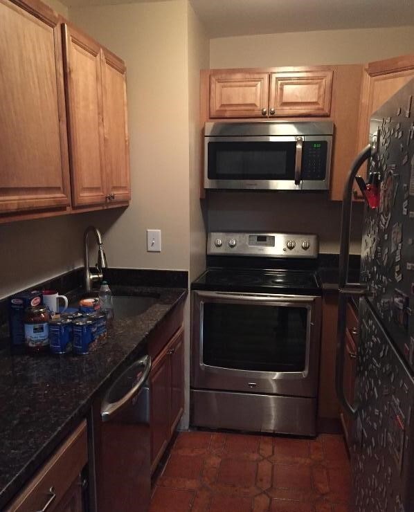 Building Photo - 28 Symphony Rd Unit 4