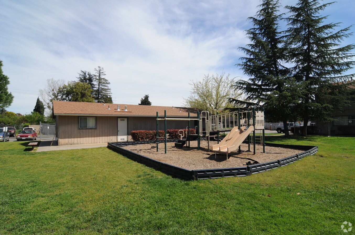 Photo - Olivehurst Apartments