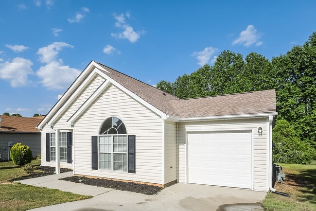 Photo - 5651 Eagles Feather Ln