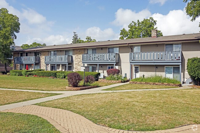 Photo - Oak Knoll Apartments