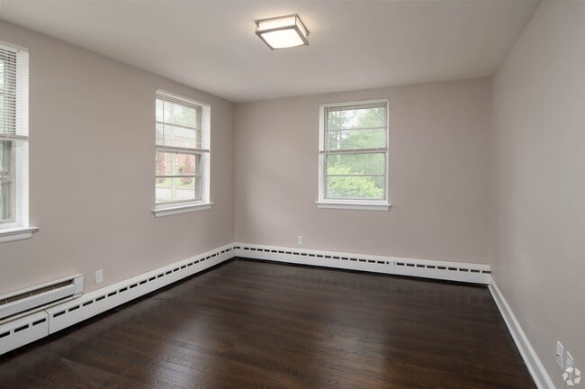 Arbor Grove Apartments