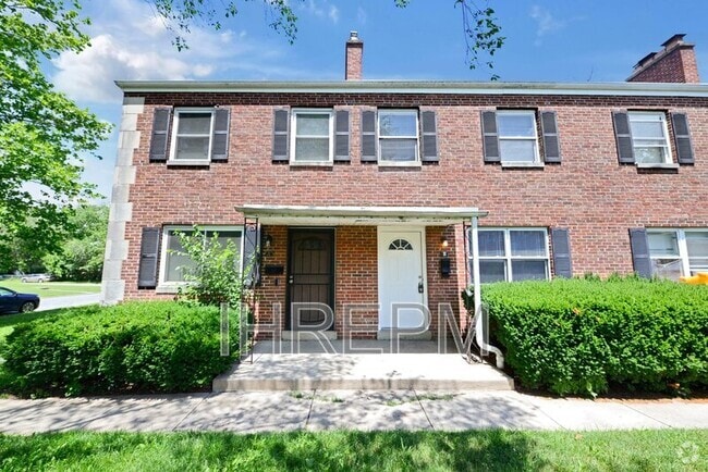 Building Photo - 316 B S Chase Ave Rental
