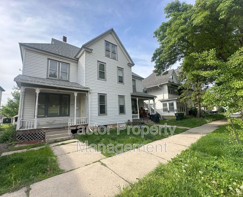 Photo - 212 S. 4th St.