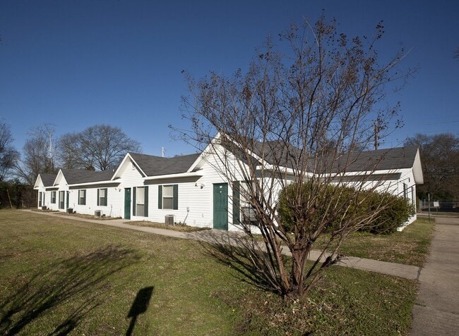 Building Photo - 235 E Stoner Ave Unit #235