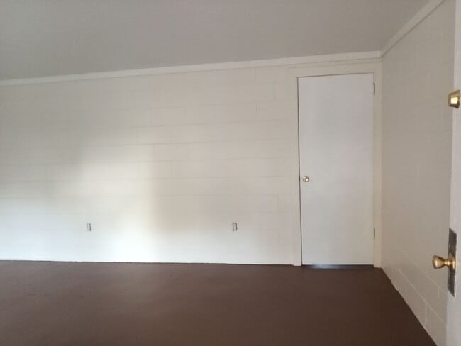 Photo - 1517 E Residence Ave