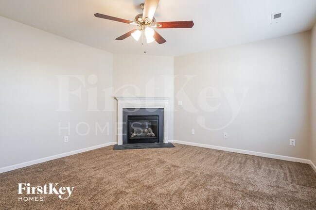 Photo - 5952 Bluestem Cir