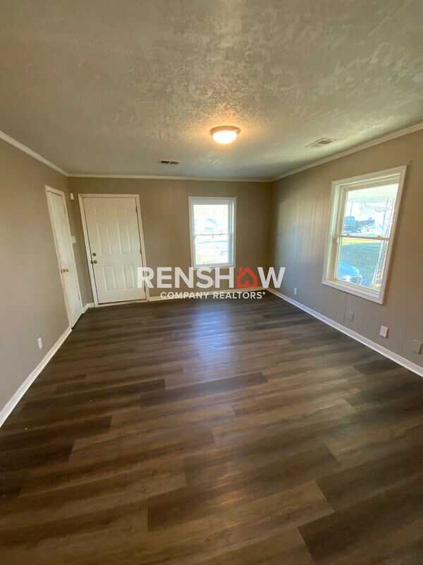 Photo - 1833 Ayers St