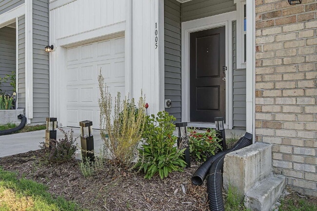 Photo - Furnished 3-Bed Townhouse in Durham