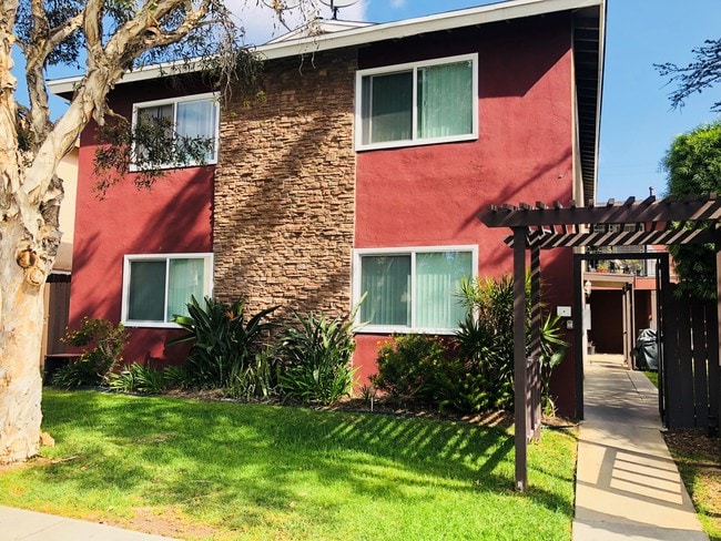 1 Bedroom Apartments For Rent In Costa Mesa Ca Forrent Photo 980 Valencia St Unit 4