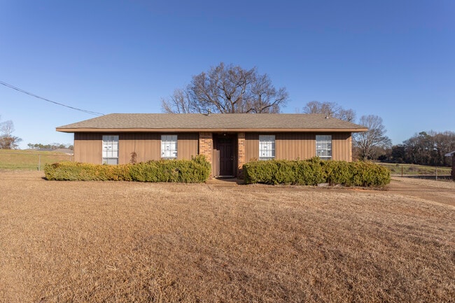 Photo - 497 Joyce St