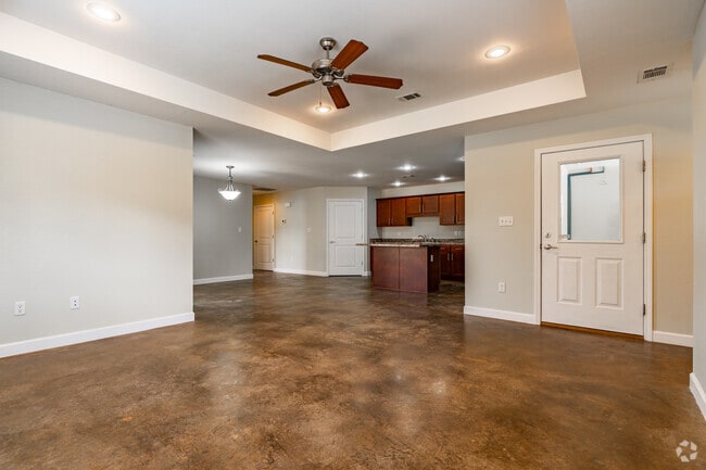 2BR, 1BA - 1100SF - Living Room
