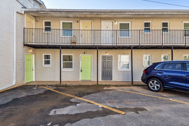 Photo - 615 Oliver St NW