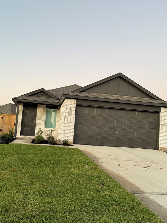 Building Photo - 28734 Bottom Grass Trl