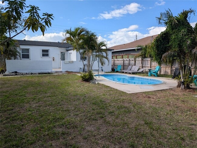 Photo - 311 SW 2nd Ave