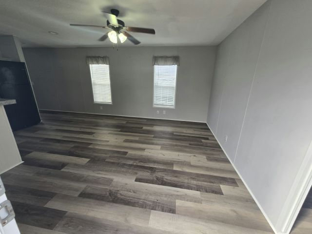 Photo - 4000 24th St N