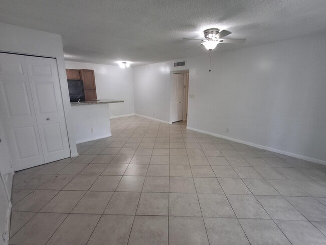 Photo - 741 Lyons Rd Unit 17107