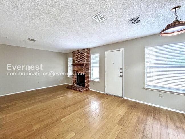 Photo - 13923 Conner Downs Dr